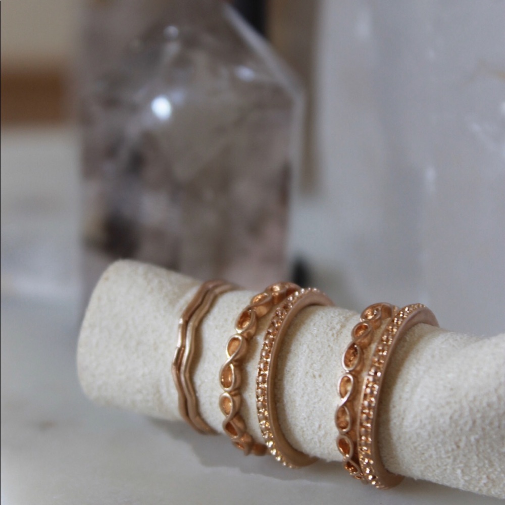 PRICE DROP✨NEW✨Set of 6✨Gold Pave Rhinestone Rings